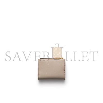 PRADA SMALL SAFFIANO LEATHER WALLET 1ML050 (11.5*8.5cm) PRADA SMALL SAFFIANO LEATHER WALLET 1ML050 (11.5*8.5cm)